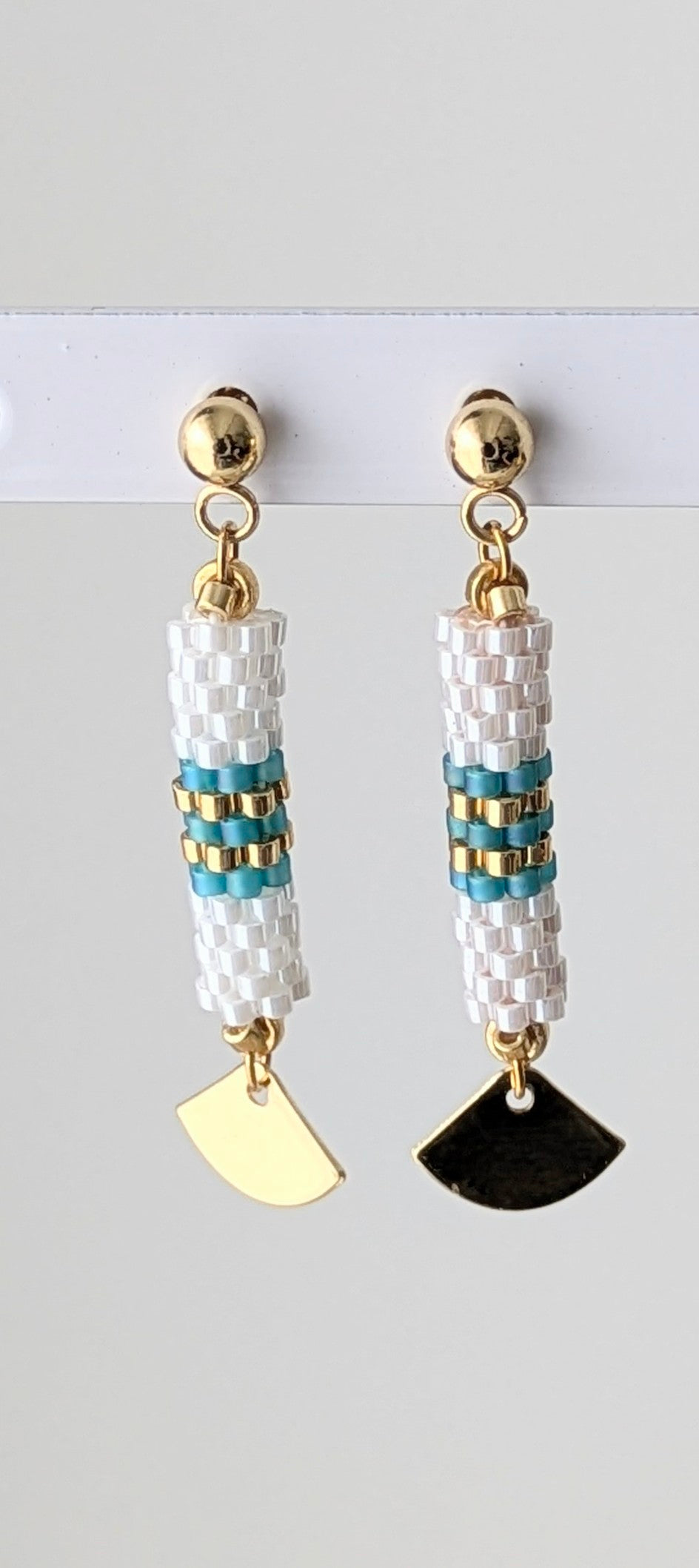 Boucles d'oreilles tube SAMBA – Blanc et vert