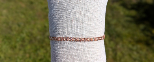 Bracelet tissé en perles miyuki roses au soleil