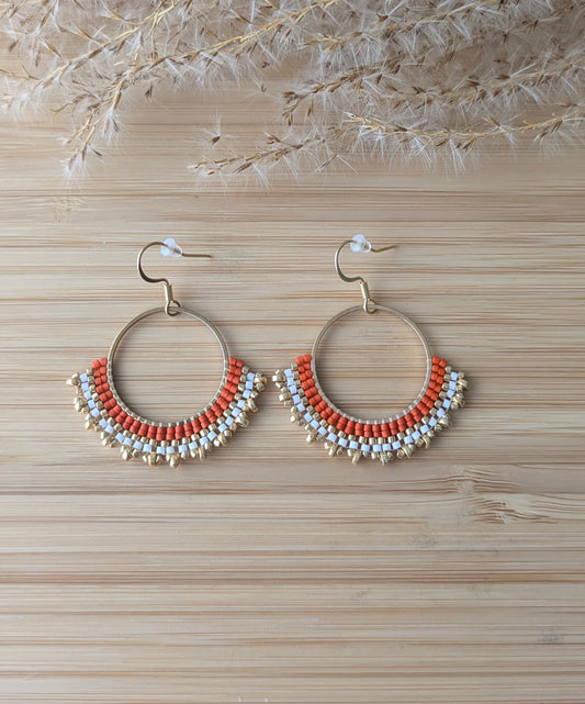 Créoles CARLA en perles miyuki rouge orangé - Vue principale