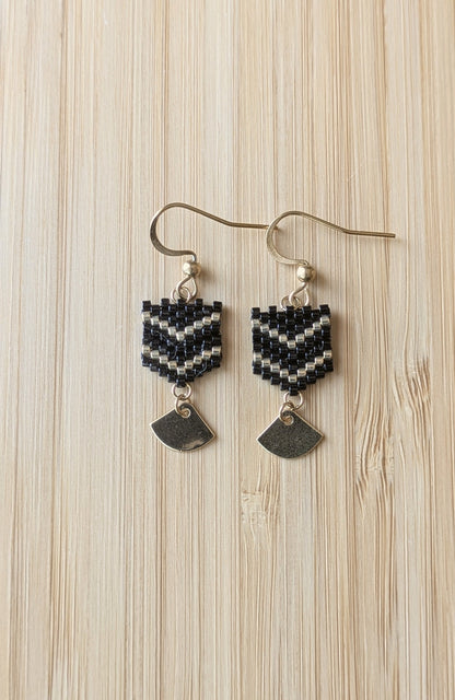FANNY - Boucles d'Oreilles Pendantes en Perles Miyuki - Noires