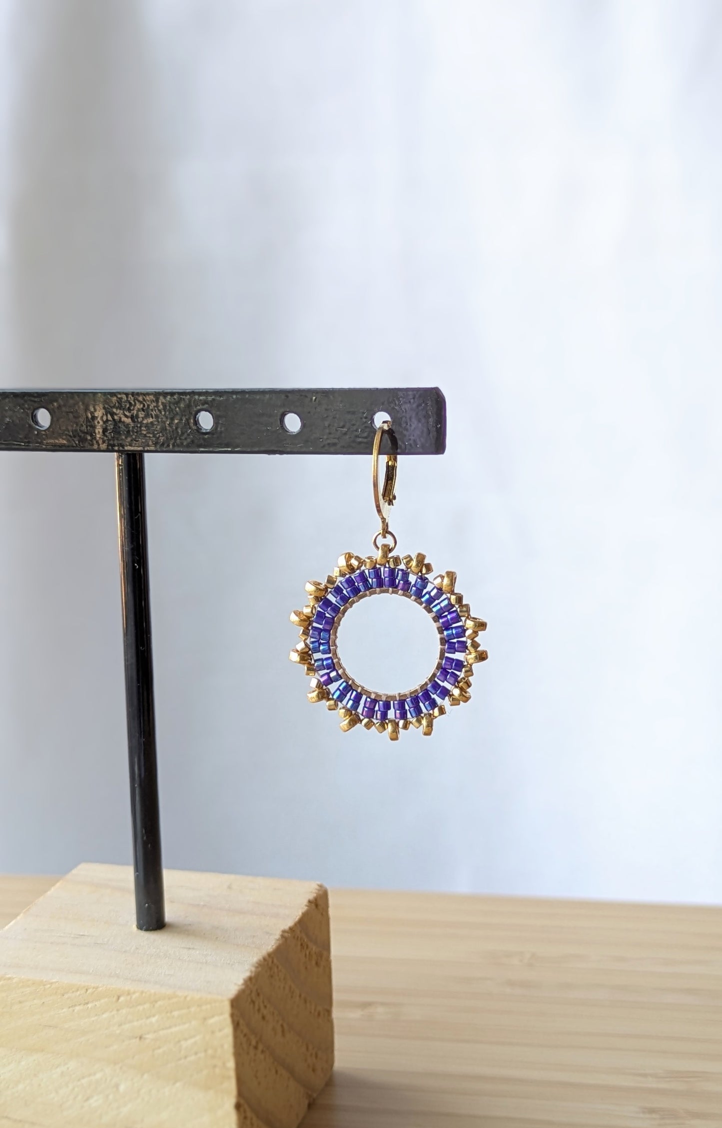 PAOLA - Boucles d'oreilles en perles tissées sur anneau - Bleu