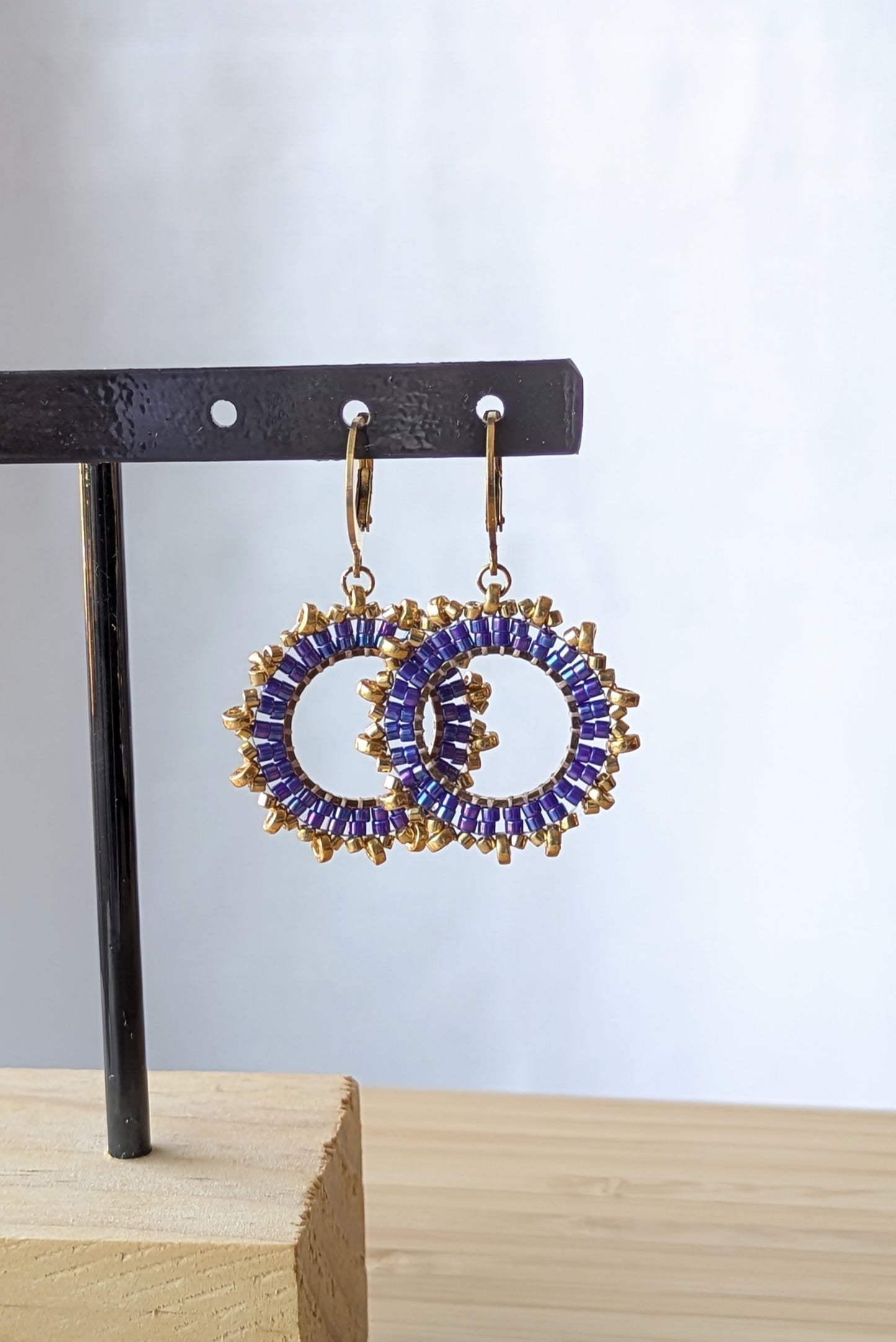 PAOLA - Boucles d'oreilles en perles tissées sur anneau - Bleu