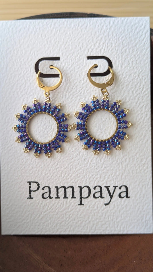 Boucles d'oreilles tissage herringbone en perles bleues-Vue principale